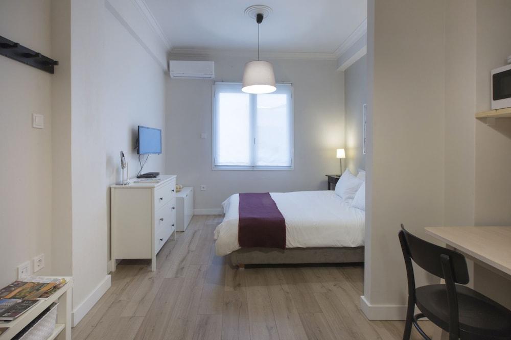 Artemis Apartment @ Plaka Athena Bagian luar foto